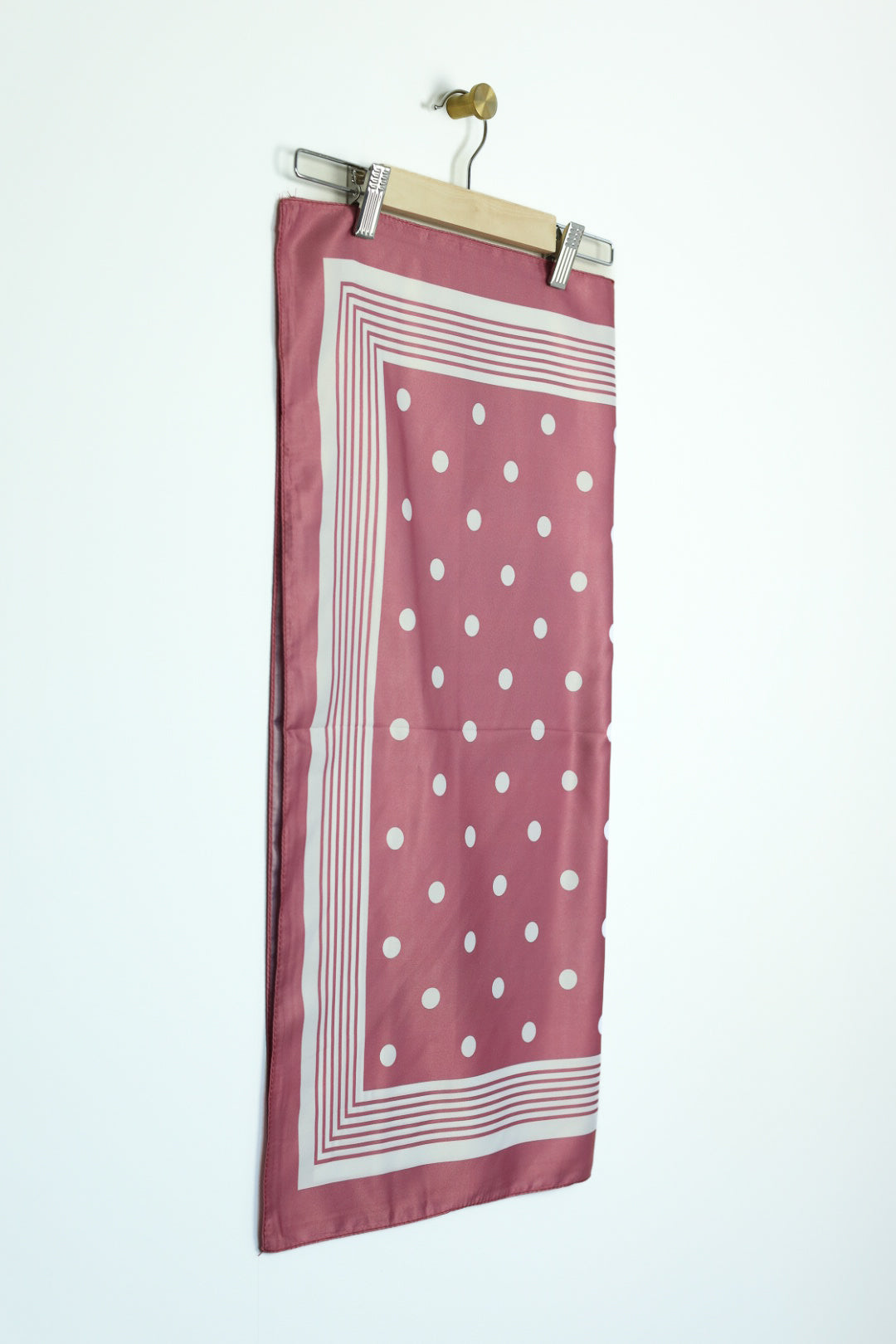 Vierkant sjaaltje polkadot gestreept roze wit