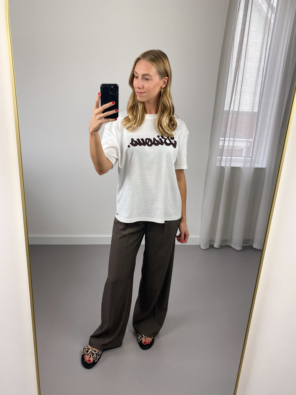 Bisous T-shirt | Wit & Bruin