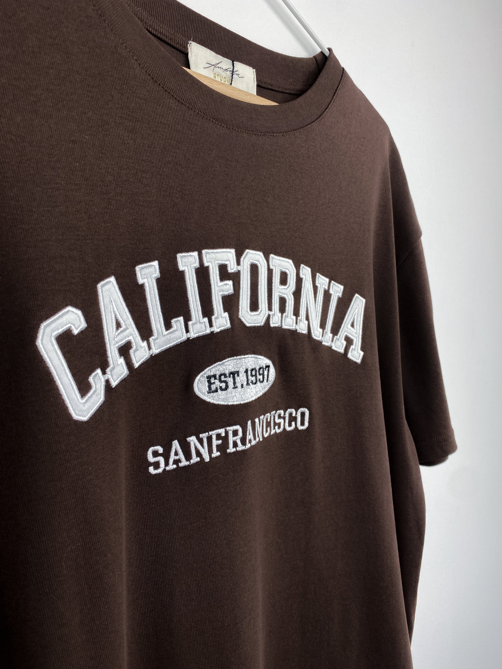 California T-shirt | Bruin & Wit