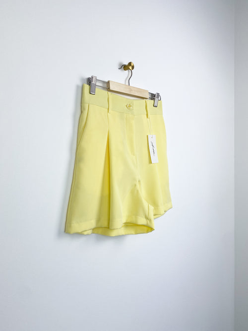 Evi Short | Botergeel