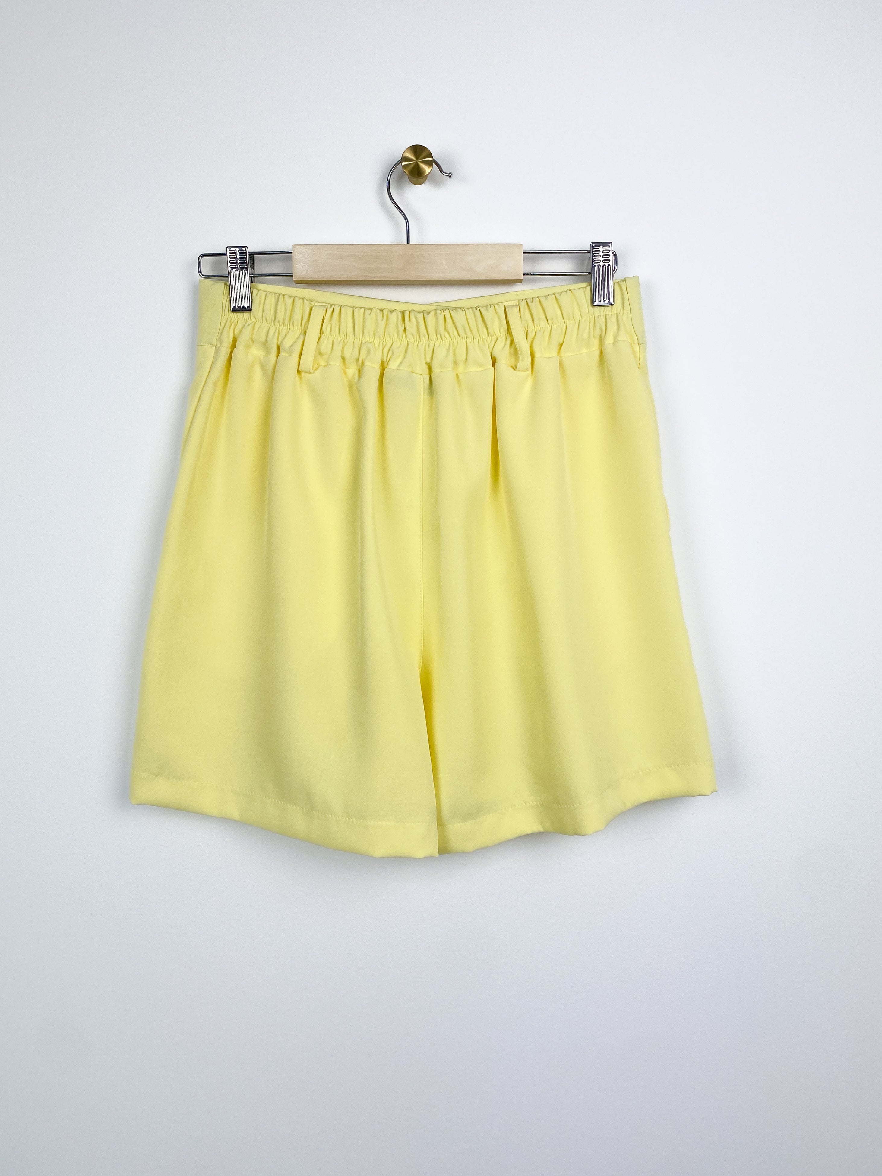 Evi Short | Botergeel