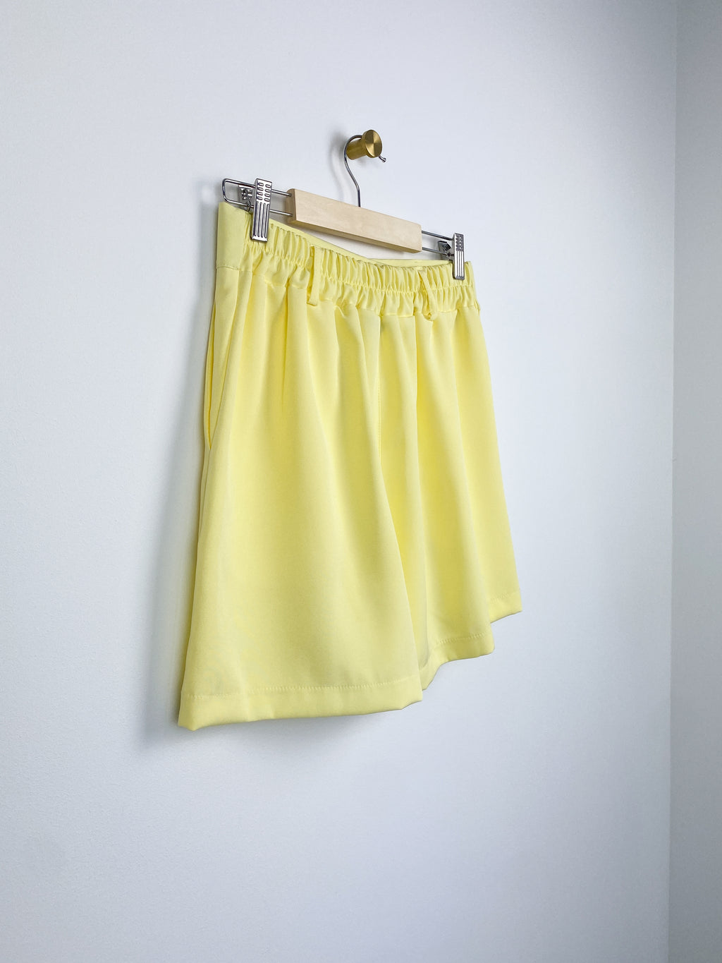 Evi Short | Botergeel